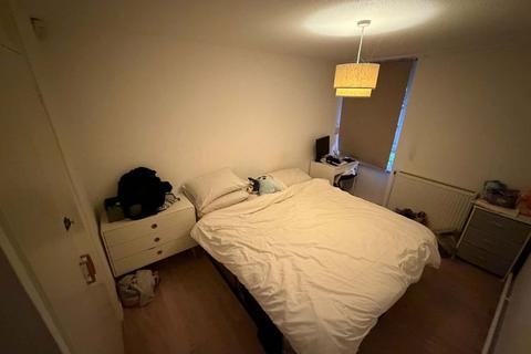 1 bedroom property to rent, One Bed Flat, Mary Datchelor Close, SE5 London