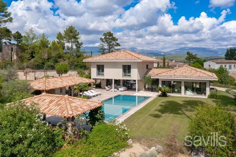 5 bedroom villa, Tourrettes, 83440, France