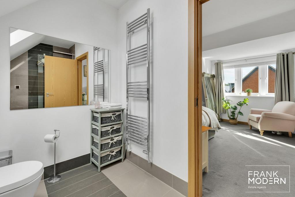 En-Suite (Bedroom One)