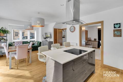 16 Marchment Square, Peterborough, PE3 6QR