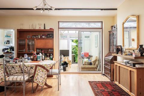 36 Park Drive, London, W3 8NA