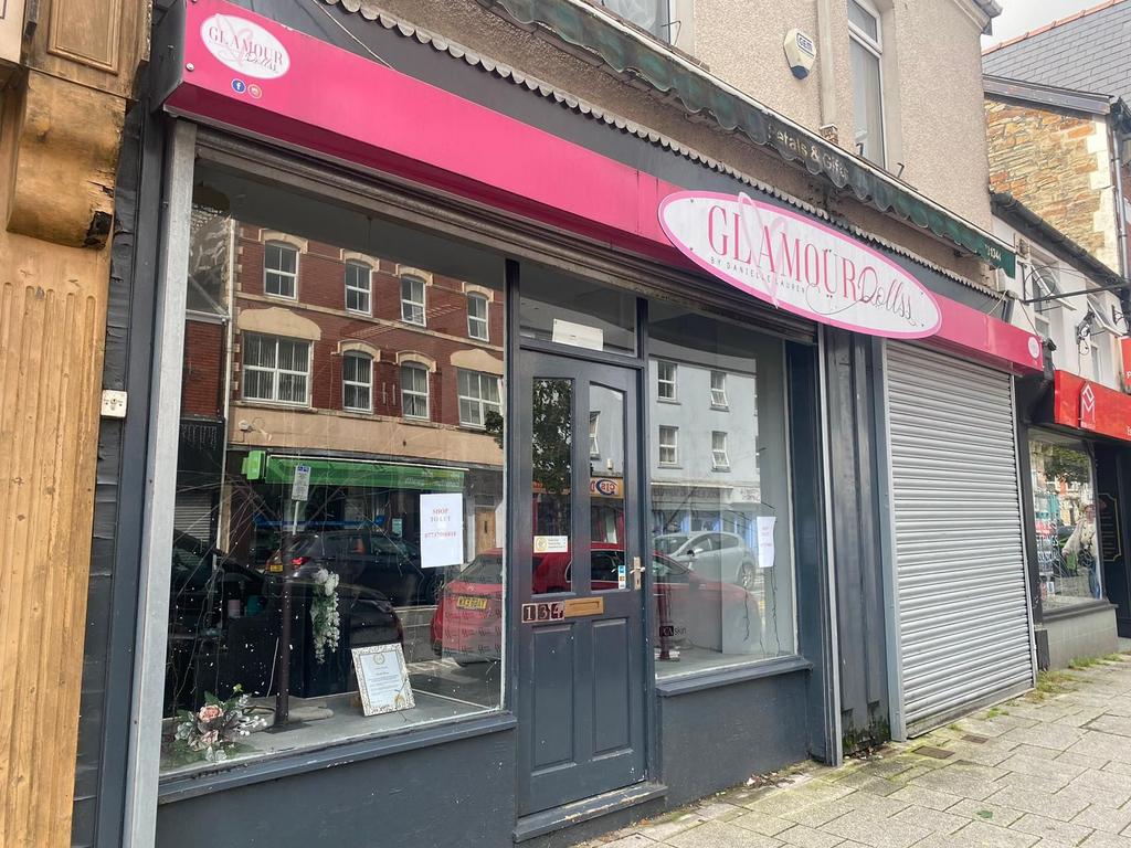 134 Commercial Street, Maesteg Shop to rent £750 pcm (£173 pw)