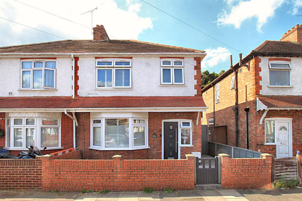 Standard Road, Hounslow TW4 3 bed semidetached house for sale £575,000