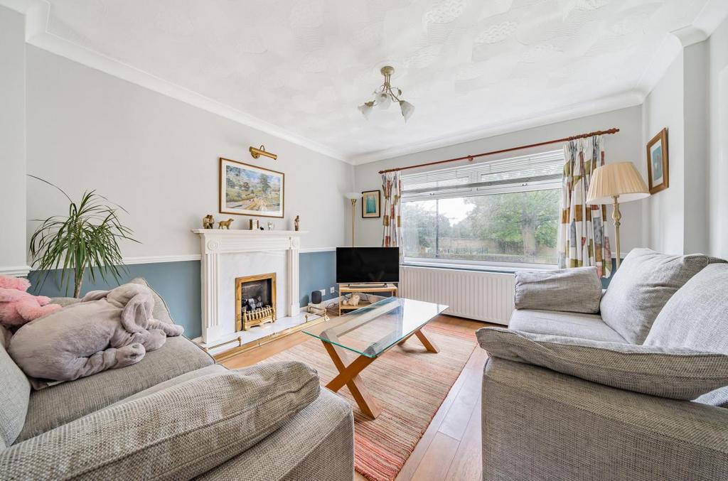 Hall Lane, Horsforth, Leeds 4 bed detached house for sale £565,000