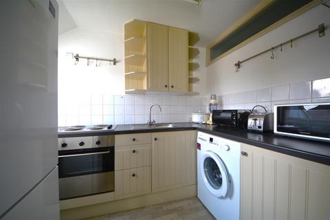 1 bedroom flat for sale, Stokes Court, East Finchley, N2