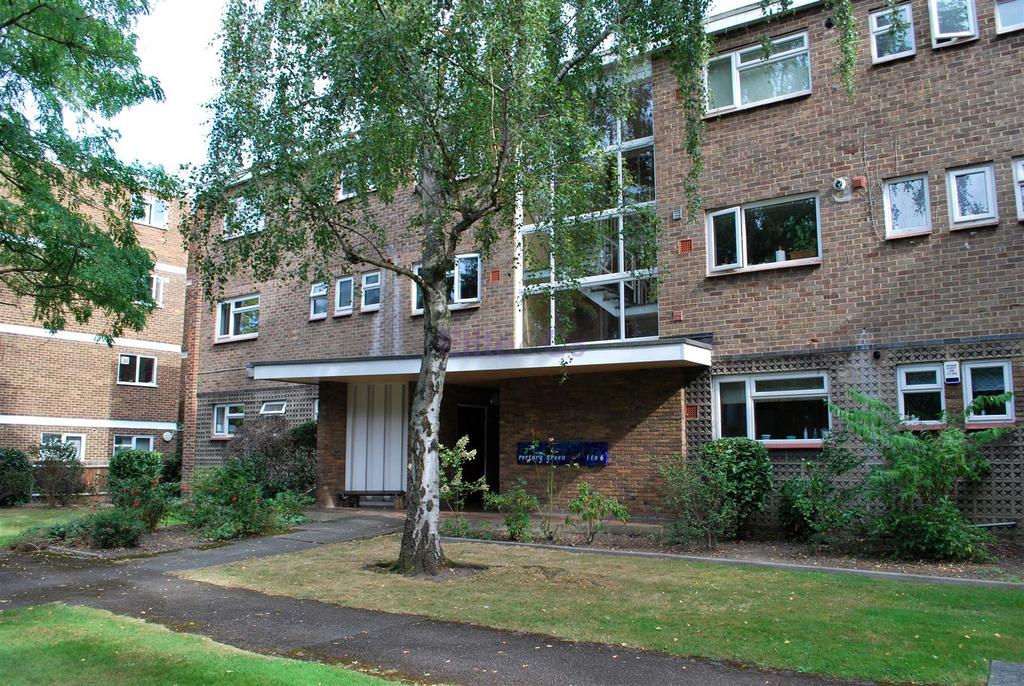Rectory Green, Beckenham, BR3 2 bed ground floor flat £330,000
