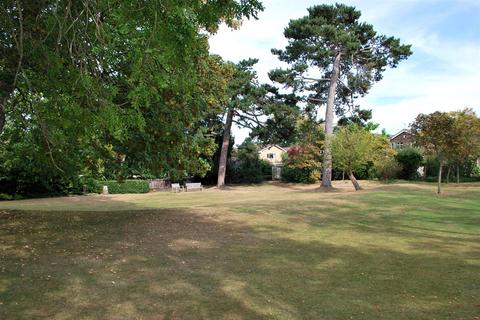 1 Rectory Green, Beckenham, BR3 4HX