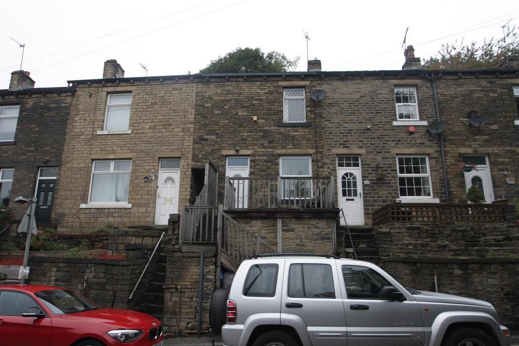 Park Road, Elland 2 bed terraced house £595 pcm (£137 pw)