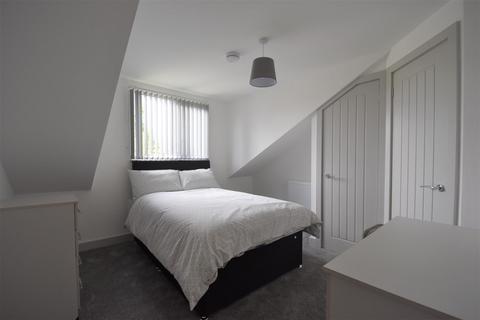 4 bedroom terraced house to rent - Rose Cottages, Selly Oak, Birmingham B29