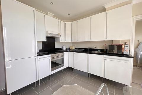 2 bedroom flat to rent, Whitbourne Avenue, Swindon SN3