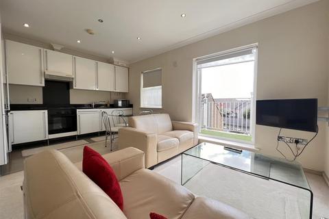 2 bedroom flat to rent, Whitbourne Avenue, Swindon SN3
