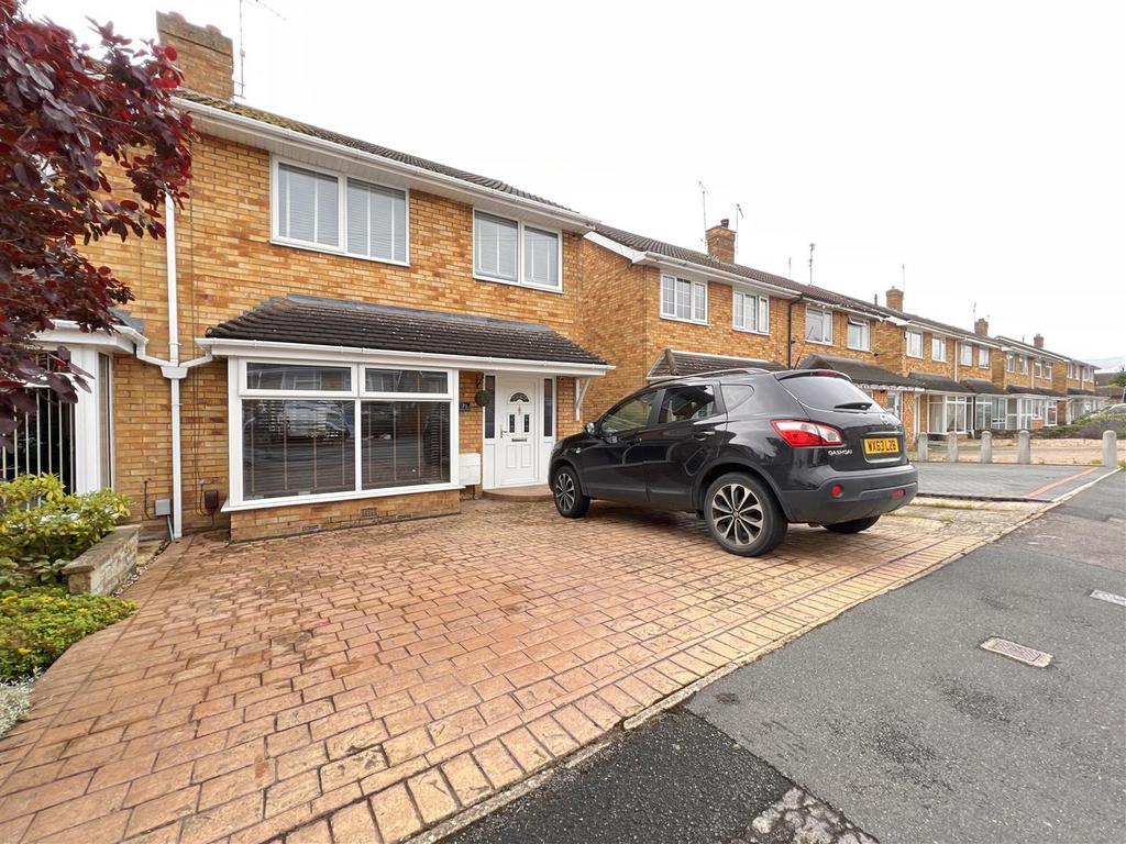 Malvern Road, Swindon SN2 3 bed semidetached house £290,000