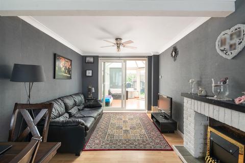 20 Arden Close, Reigate, RH2 7QN