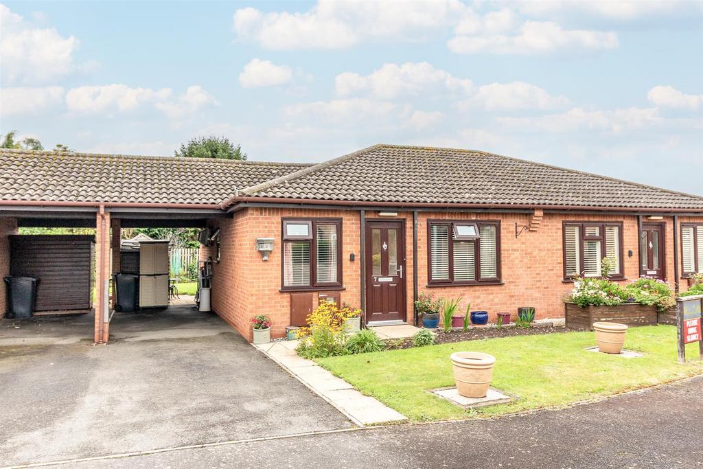 Shrimpton Court, Ruddington, Nottingham 2 bed semidetached bungalow