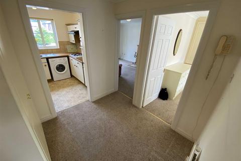 2 bedroom retirement property for sale - 1 The Cedars Woodacres Court, Wilmslow