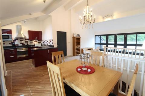 2 bedroom duplex for sale, Kinderlee Way, Chisworth, Glossop