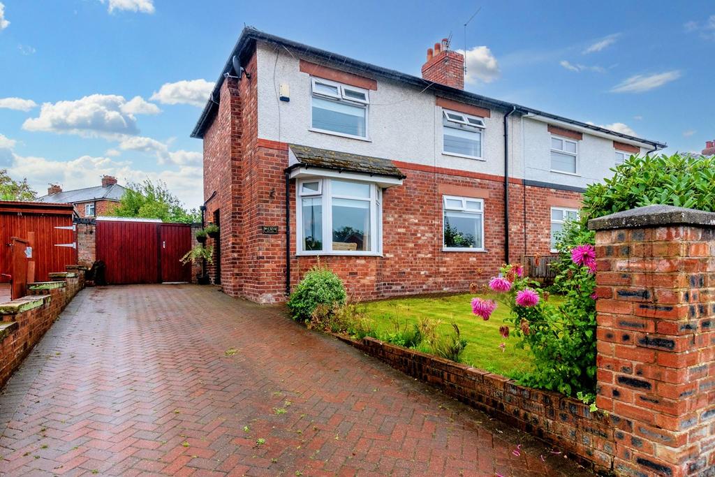 Old Lane, Eccleston Park, Prescot, L35 3 bed semidetached house £245,000