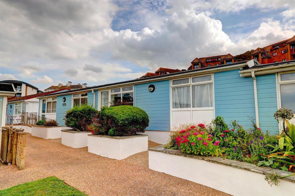 Golden Bay, Merley Road, Westward Ho, Bideford 3 bed chalet for sale