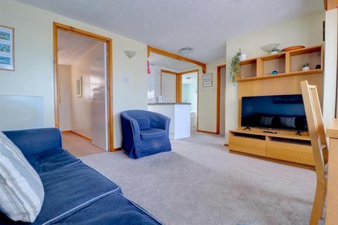 3 bedroom chalet for sale, Golden Bay, Westward Ho,