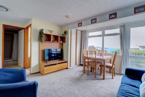 3 bedroom chalet for sale, Golden Bay, Westward Ho,