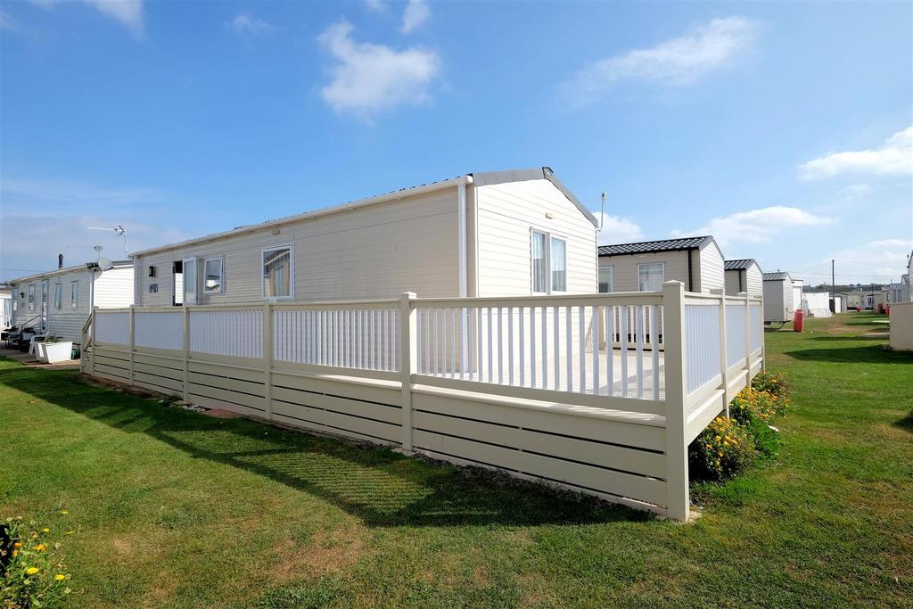 Alberta Holiday Park, Seasalter, Whitstable 2 bed park home for sale £50,000
