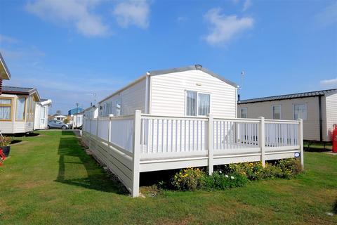 2 bedroom park home for sale, Alberta Holiday Park, Seasalter, Whitstable