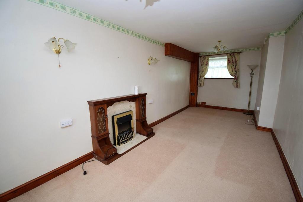 Living Room.jpg