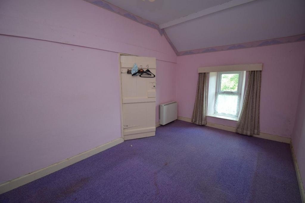 Bed 2.JPG