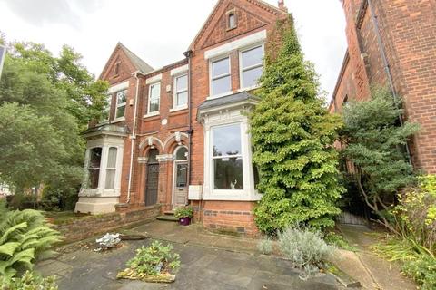 4 bedroom semi-detached house for sale, Abbey Drive West, Grimsby