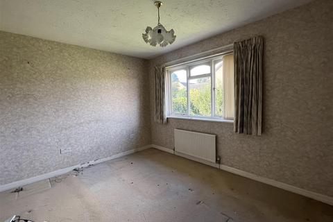 18 Beverley Close, Sutton Coldfield, B72 1YF