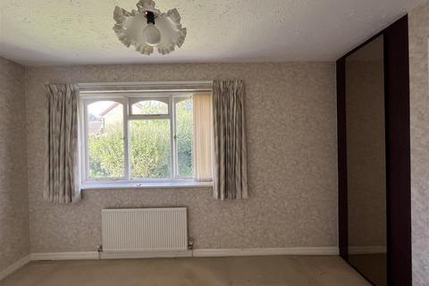 18 Beverley Close, Sutton Coldfield, B72 1YF