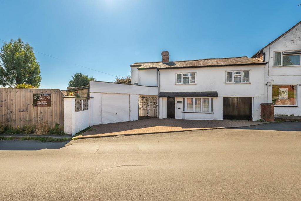 Poplar Road, Itchington 3 bed cottage for sale £695,000