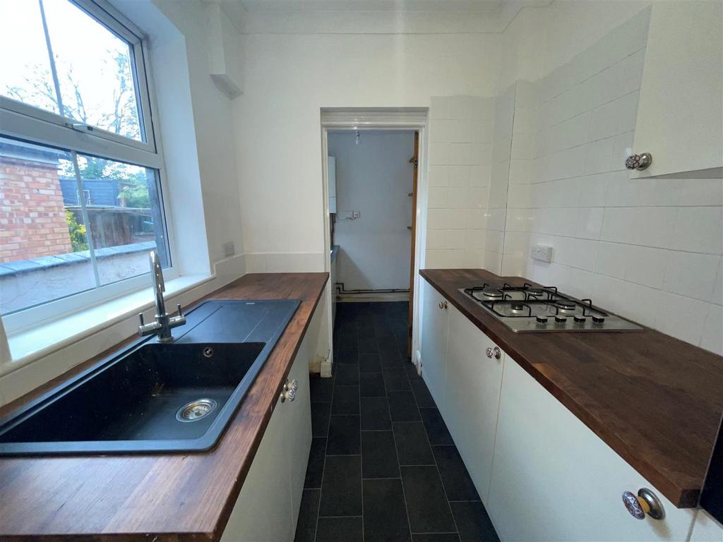 Fitted kitchen