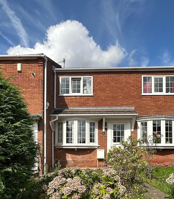 Holkham Close, Arnold, Nottingham 2 bed terraced house £820 pcm (£189 pw)