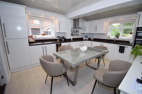4 bedroom detached house for sale - Mitchell Gardens, South Shields