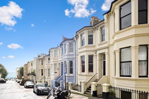 2 bedroom maisonette for sale, Chichester Place, Brighton