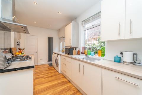 3 bedroom terraced house for sale - Portland Road, Gorse Hill