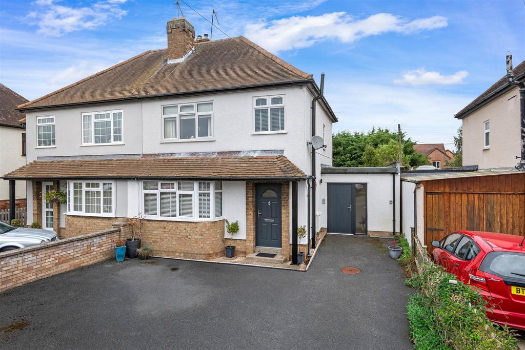Badsey Lane, Evesham 4 bed semidetached house for sale £367,500