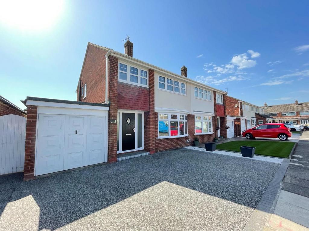 Roxby Close, Seaton Carew, Hartlepool 3 bed semidetached house for