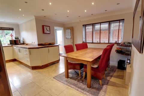 151a Barnwood Road, Gloucester, GL4 3HE
