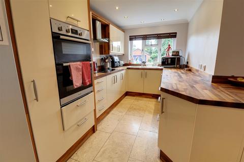 151a Barnwood Road, Gloucester, GL4 3HE