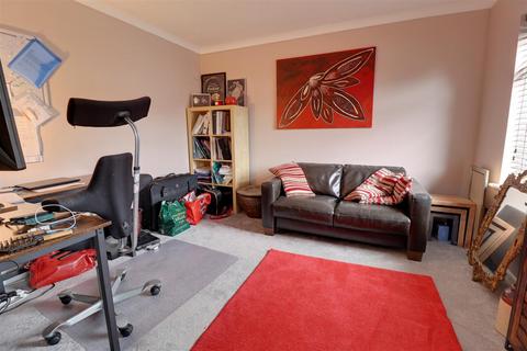 151a Barnwood Road, Gloucester, GL4 3HE