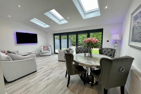 4 bedroom detached house for sale - Kielder Drive, Darlington