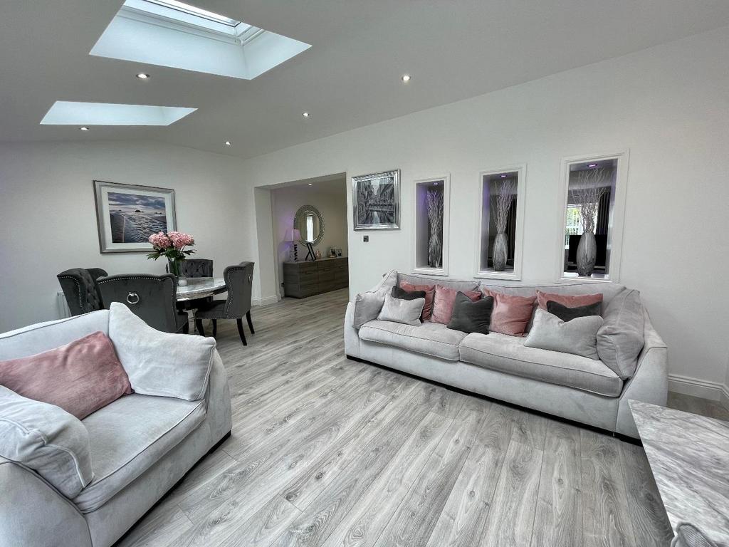 Family room/garden room