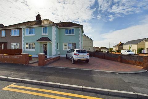 8 Heol Elfed, Burry Port, SA16 0AL