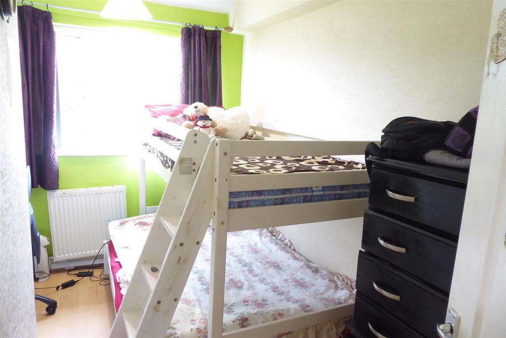 Bedroom 3 57 Bullamoor.JPG