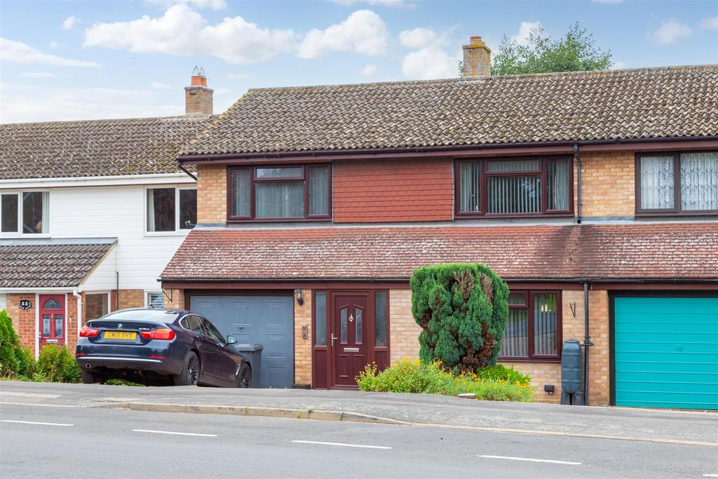 Green Acres, Gamlingay, Sandy 3 bed terraced house for sale £375,000