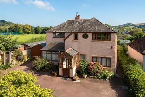 Salars Rise Weirfields, Totnes, TQ9 5JS