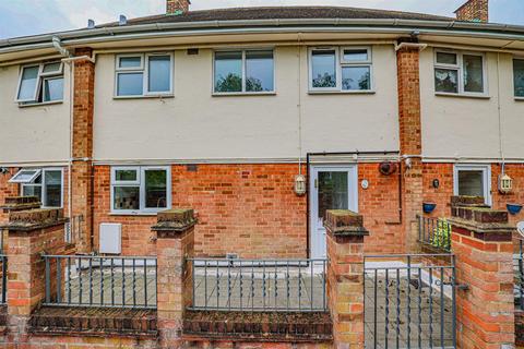 3 bedroom flat to rent, Long Chaulden, Hemel Hempstead, HP1