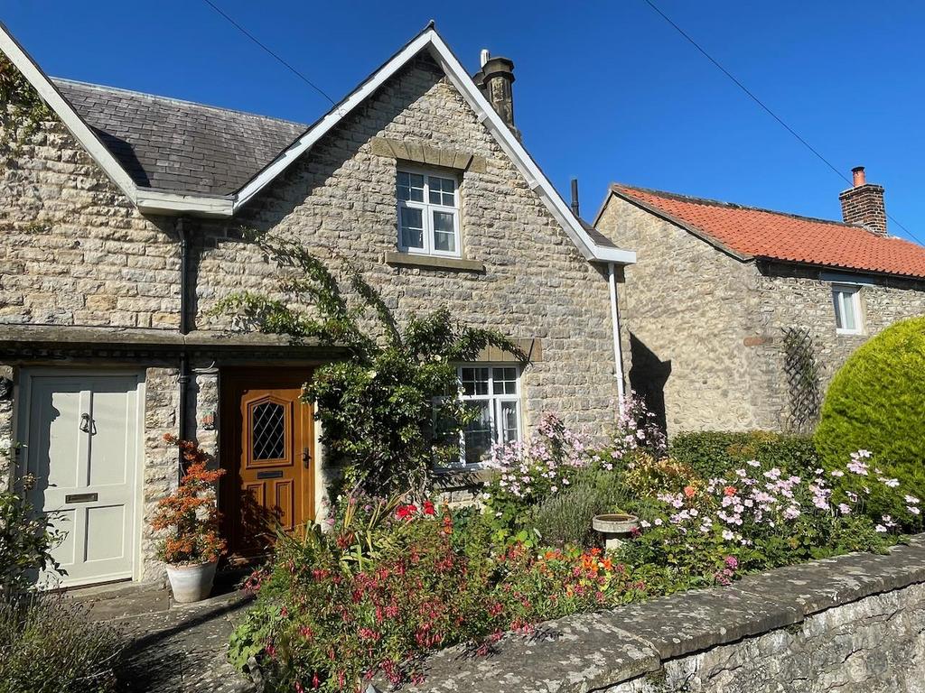 Bondgate, Helmsley 2 bed house for sale £320,000